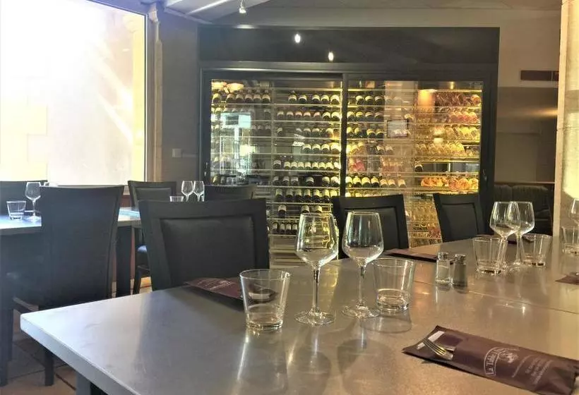 ホテル Brit  Du Moulin De La Pioline  La Table A Fromages
