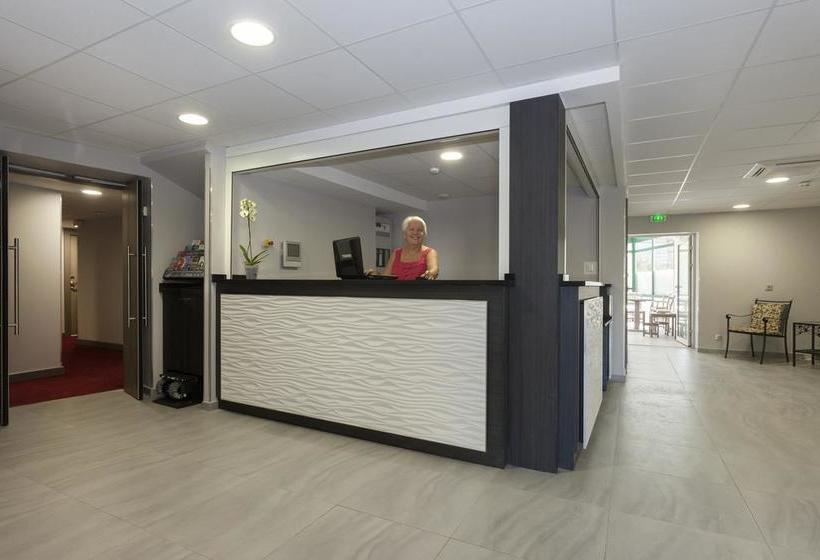 هتل Brit Du Moulin De La Pioline La Table A Fromages