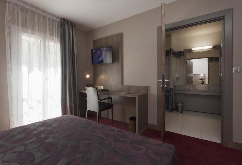 هتل Brit Du Moulin De La Pioline La Table A Fromages