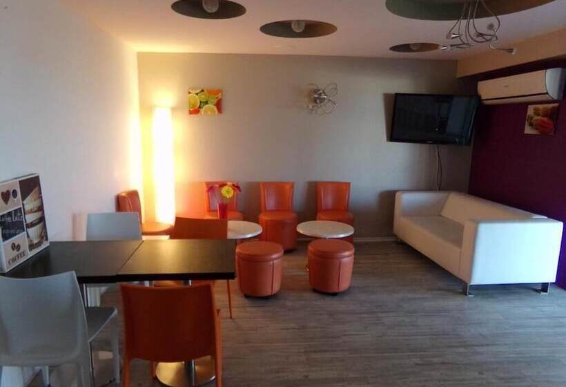 בית מלון כפרי De La Plage