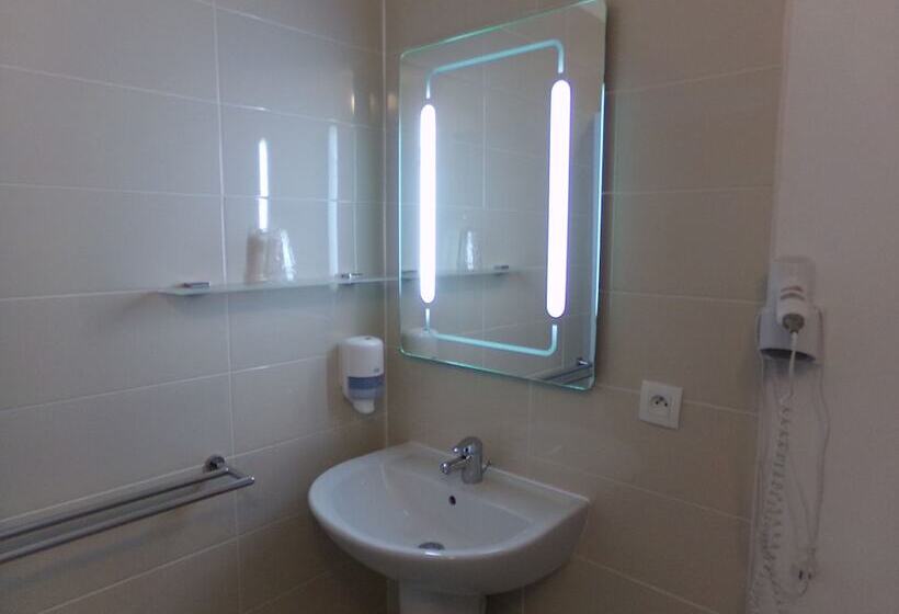 בית מלון כפרי De La Plage