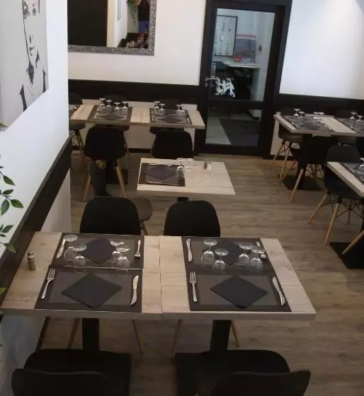 هتل Hôtel Alphée