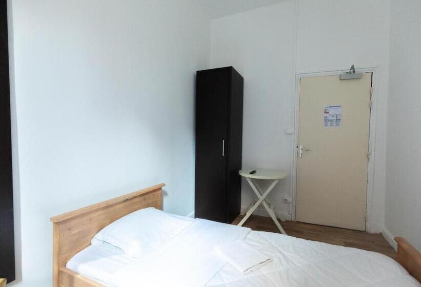 בית מלון כפרי Hôtel Le Paris Brest