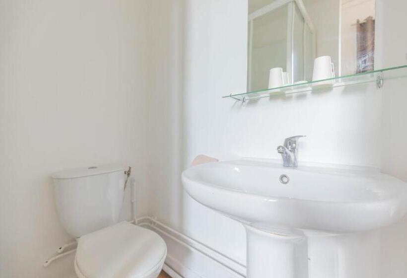 בית מלון כפרי Hôtel Le Paris Brest