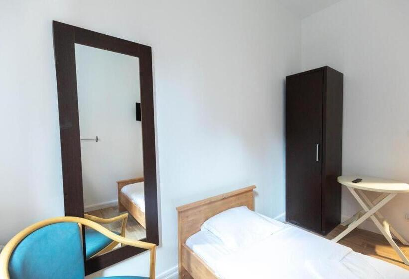 בית מלון כפרי Hôtel Le Paris Brest