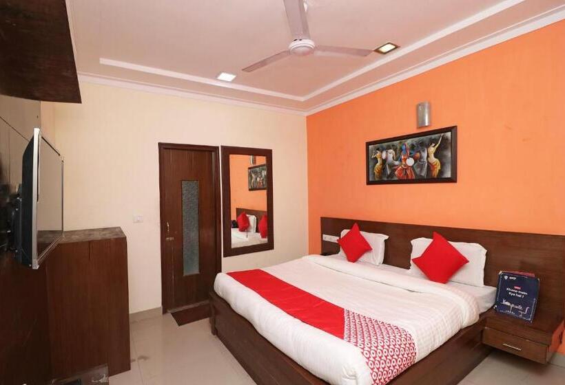 فندق Jyoti Continental