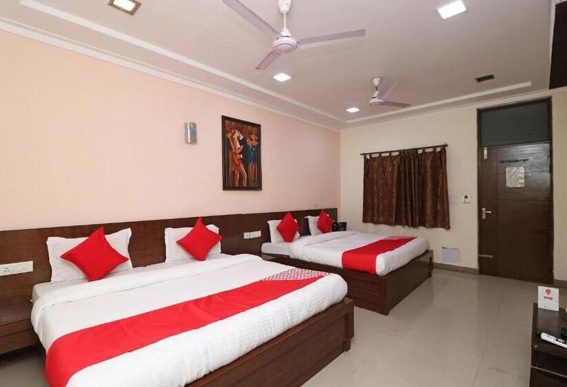 فندق Jyoti Continental