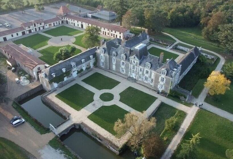 Отель Le Domaine Des Lys