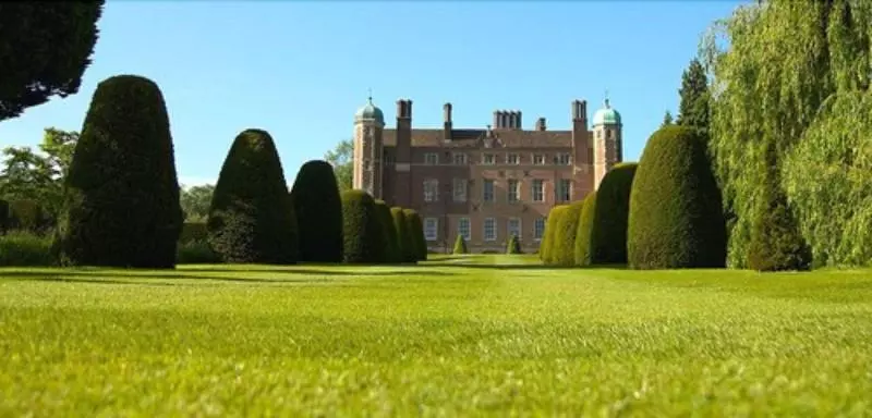 هتل Madingley Hall