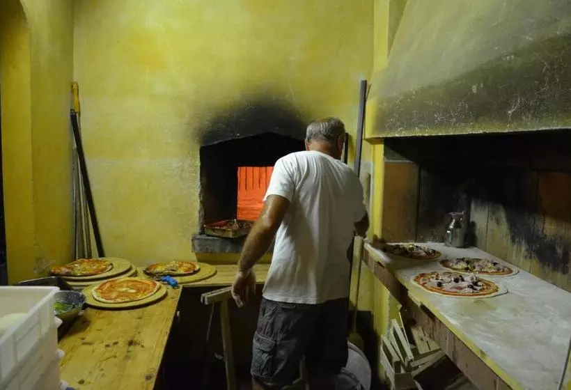 Hotelli Podere Dell'anselmo