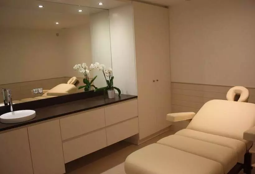 ホテル Resid Spa Loire & Sevre