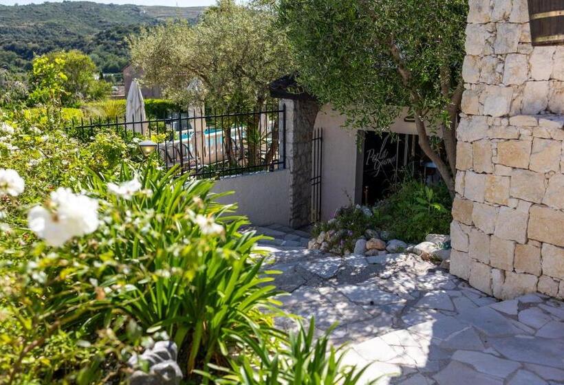 בית מלון כפרי & Restaurant Perla Riviera