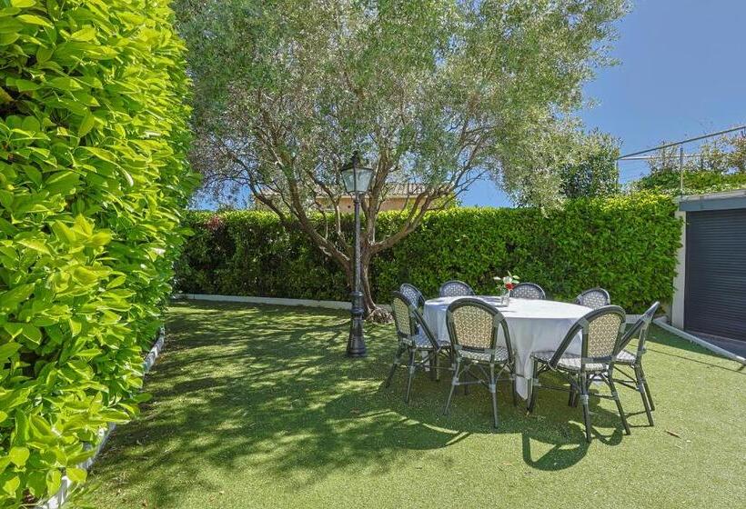 בית מלון כפרי & Restaurant Perla Riviera