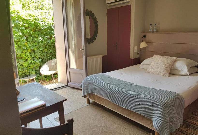 هتل Hôtel Sous Les Figuiers Piscine, Parking, Centre Ville