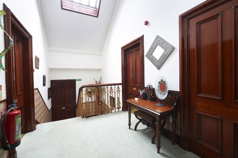 Отель Trafford Bank Guest House