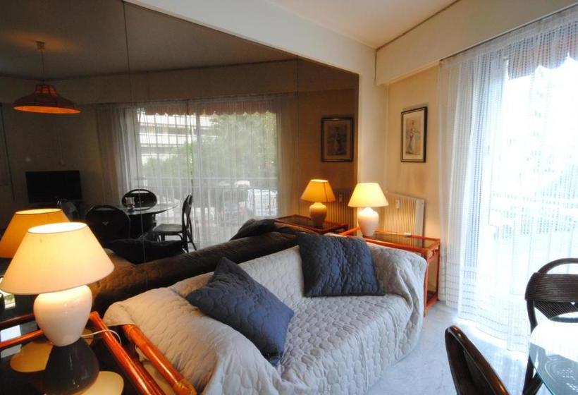 Отель Villa Les Palmes