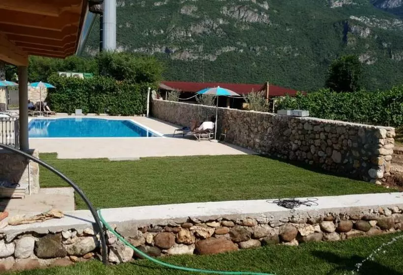 Hotelli Agriturismo Al Palazzo