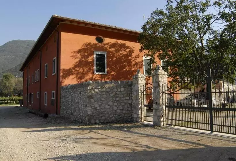 Hotelli Agriturismo Al Palazzo