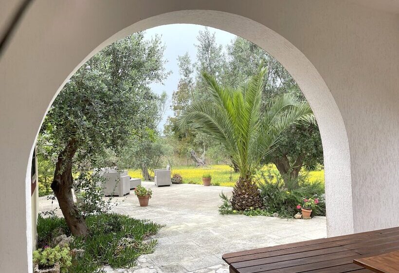 Отель B&b Santa Venardia