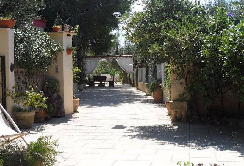 Отель B&b Santa Venardia