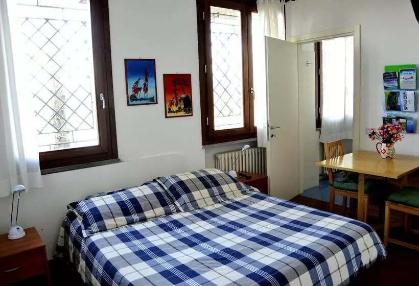 ホテル B&b Tana Della Volpe