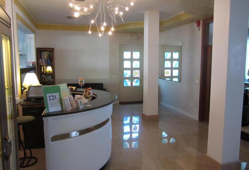 فندق Green Castellani