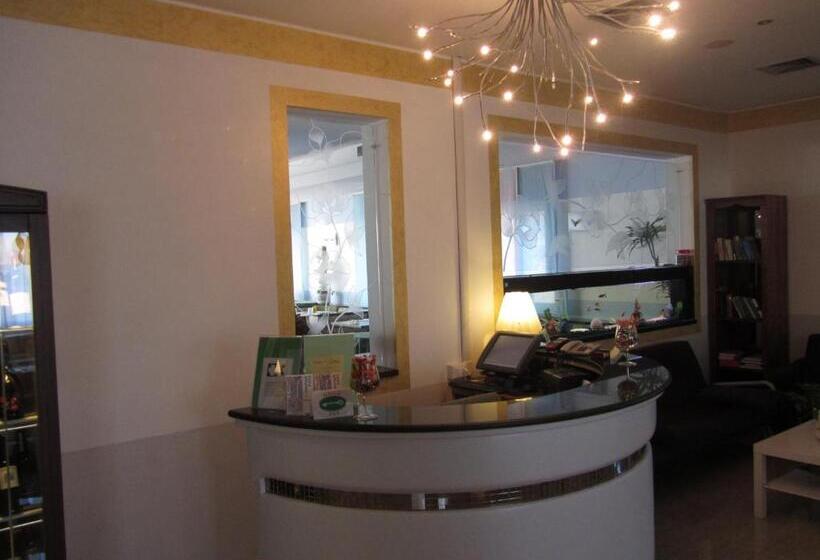 فندق Green Castellani