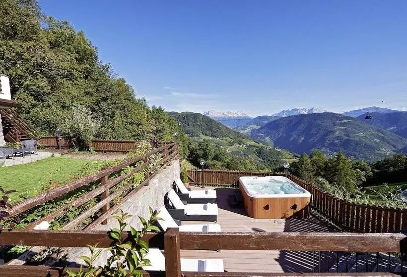 Hotelli Chalet Grumer Suites&spa
