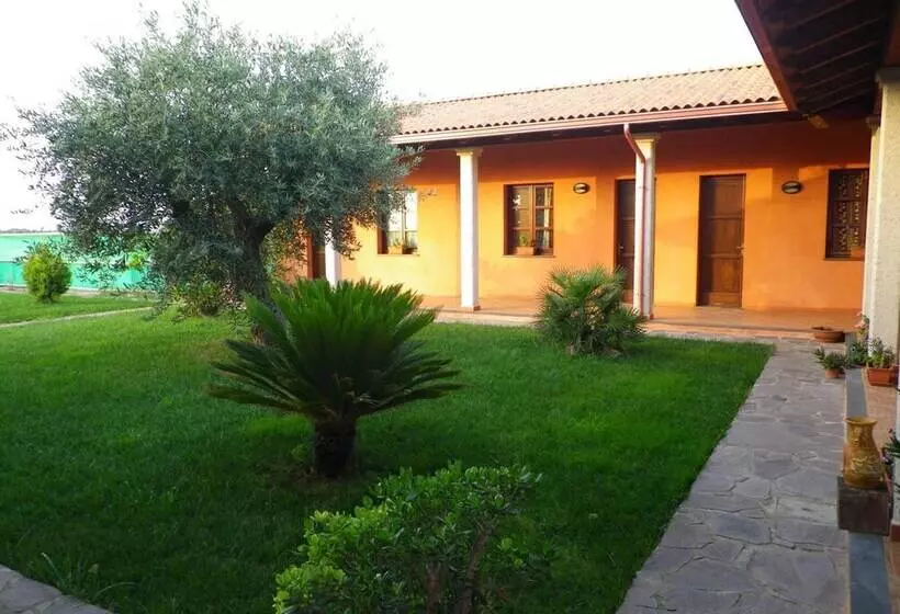Hotelli Cuccuruaio B&b