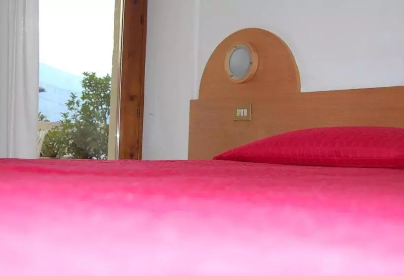 ホテル E Ristorante Cassone