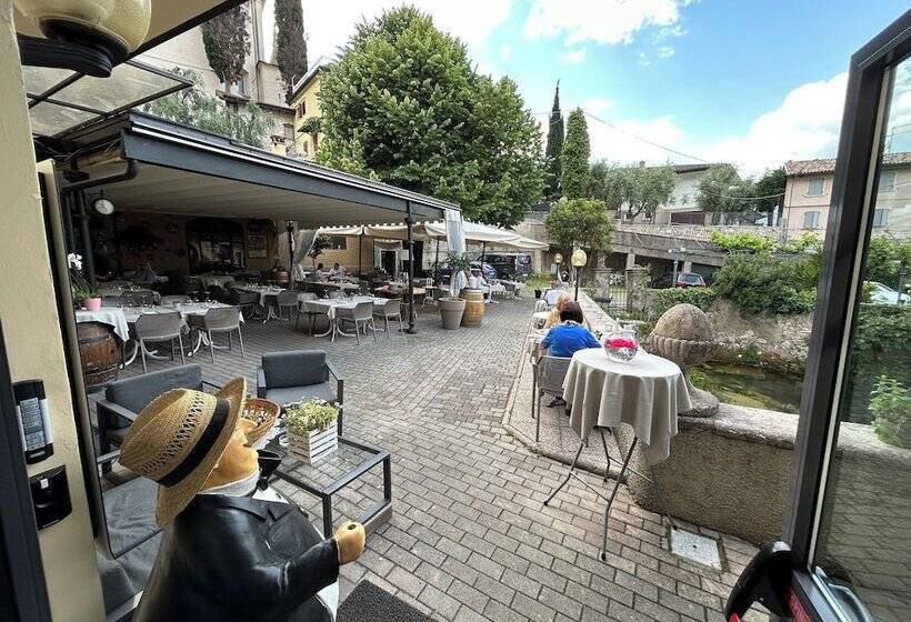 בית מלון כפרי E Ristorante Cassone