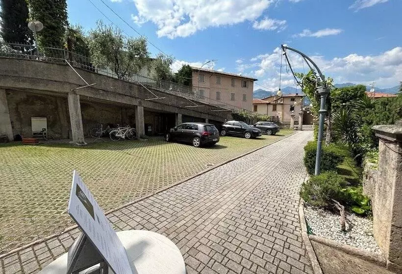 ホテル E Ristorante Cassone