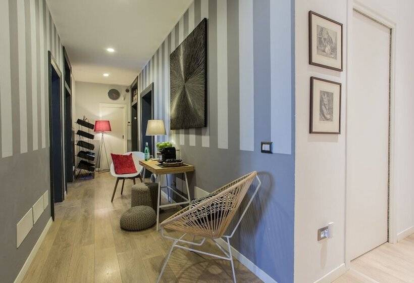 Hotel Erïk Langer House