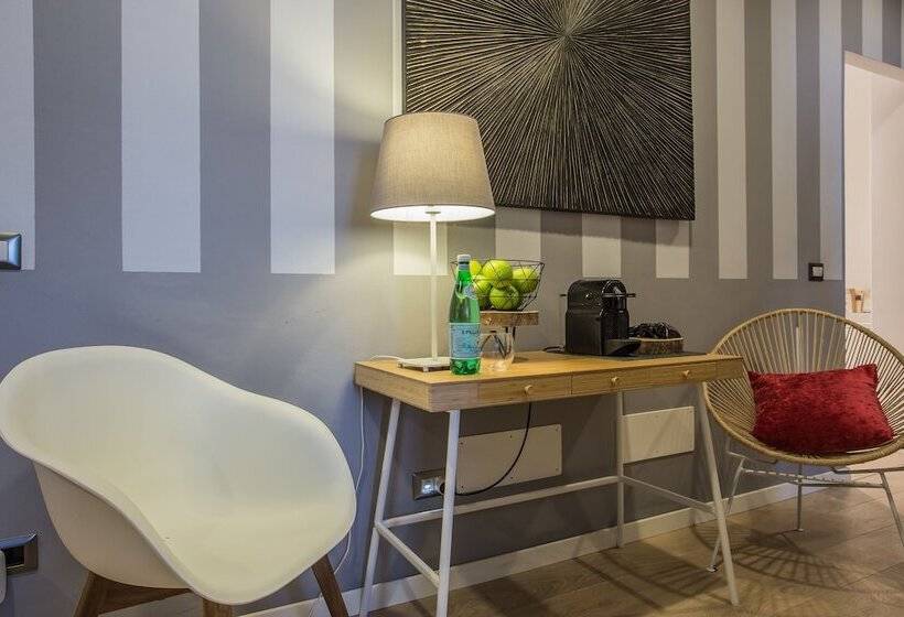 Hotel Erïk Langer House