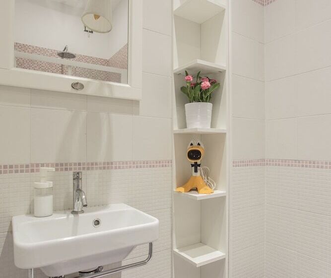 Hotel Erïk Langer House