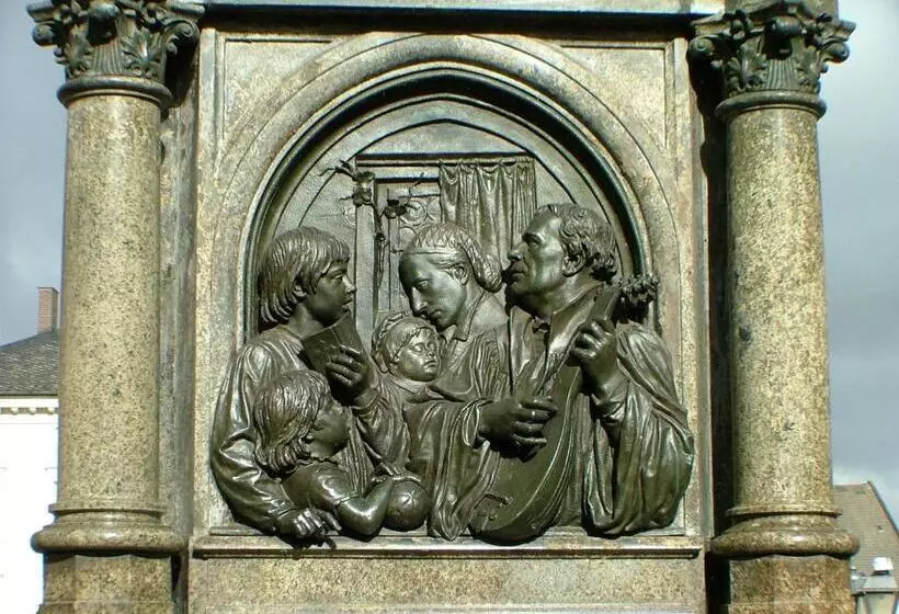 ホテル Garni Pension Zur Lutherstadt