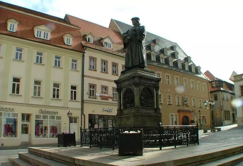 ホテル Garni Pension Zur Lutherstadt