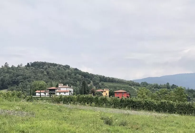 ホテル Il Roncal Wine Resort  For Wine Lovers