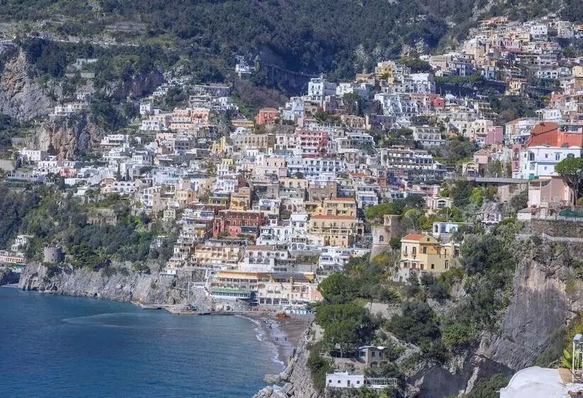 Hotelli La Maliosa D  Arienzo