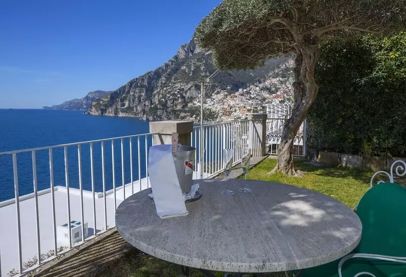 Hotelli La Maliosa D  Arienzo