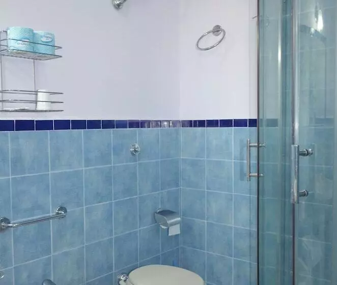 هتل Le Ginestre Di Capri Bb & Holiday House