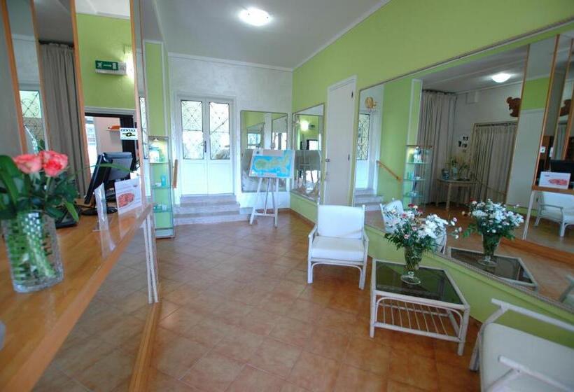 ホテル Monna Lisa