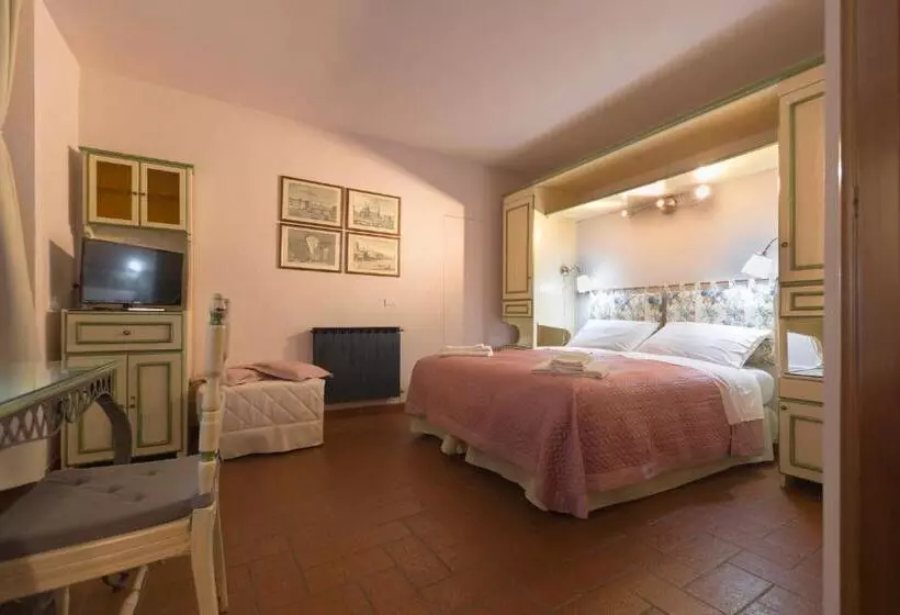ホテル Montechiari In Chianti