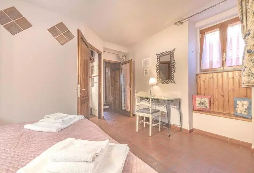ホテル Montechiari In Chianti