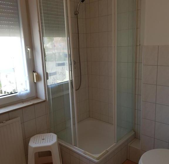 Hotelli Pension Weisser Adler