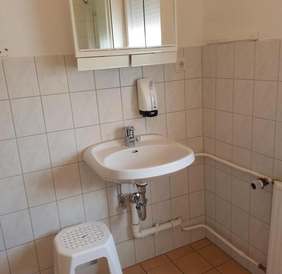 Hotelli Pension Weisser Adler