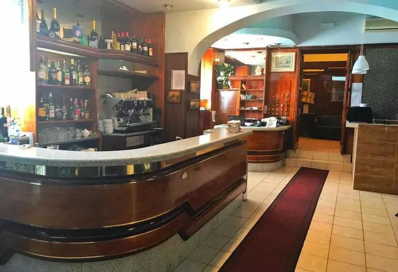 ホテル Albergo Bottala
