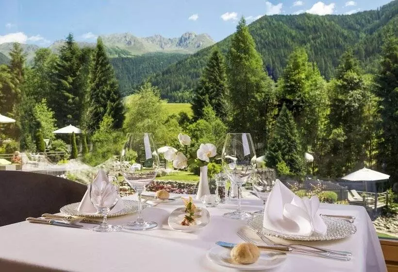 ホテル Quelle Nature Spa Resort