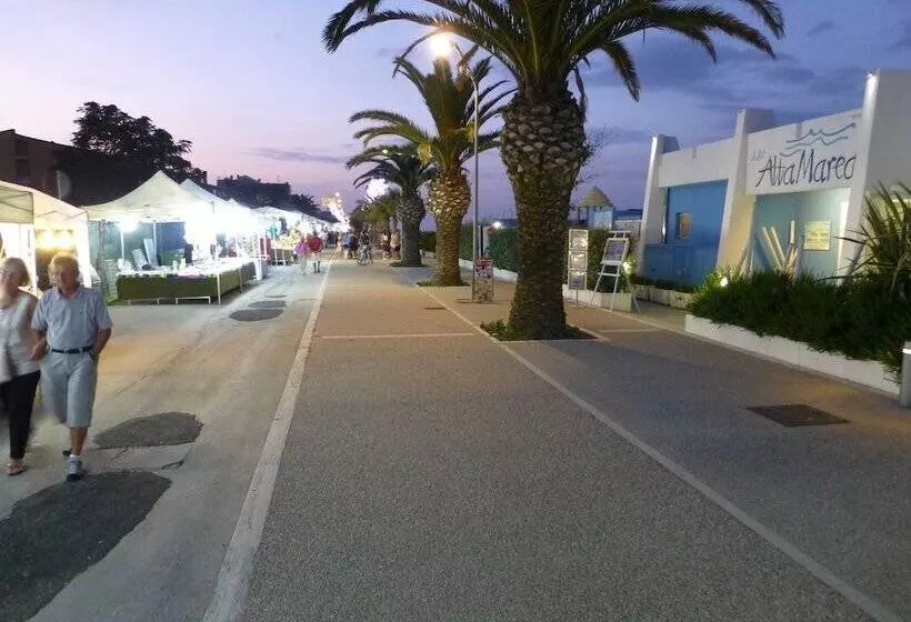 هتل Residence I Delfini