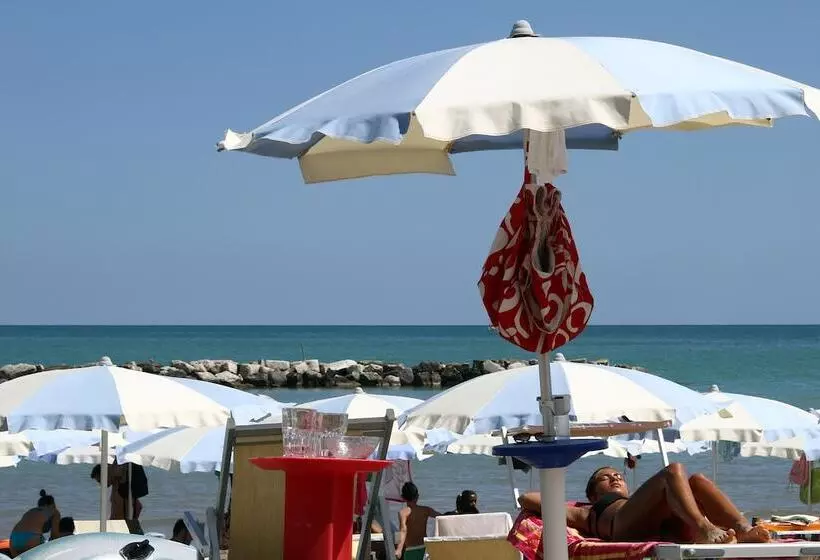 هتل Residence I Delfini